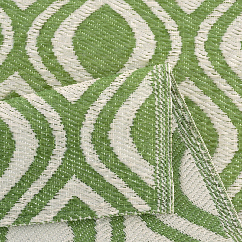 Tapis d'intérieur / extérieur vert Hinton, Rectangle 5 pi x 7 pi