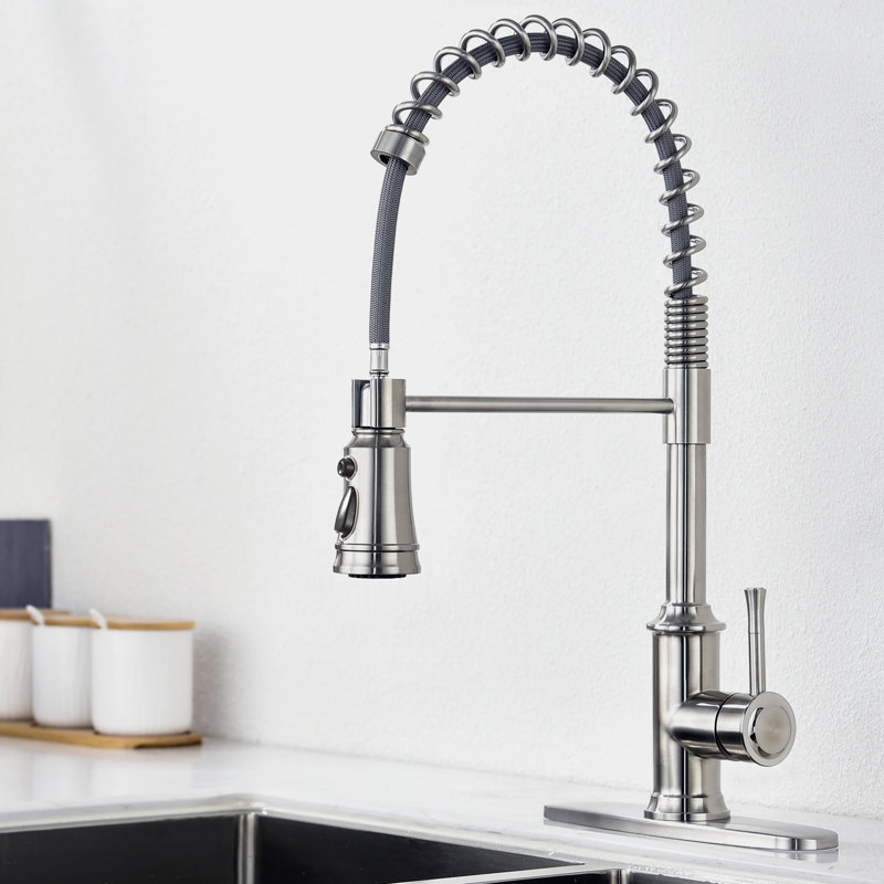 Maiguoone Single Handle Kitchen Faucet Pull Down Sprayer Sweep Stream Spray Mode with Deck Plate