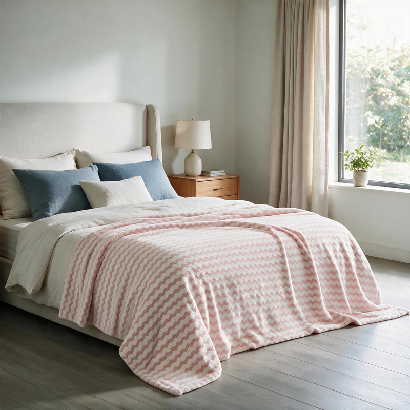 Chevron Pattern Flannel Throw Blanket., Pink