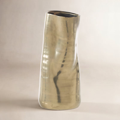 Livinia Table Vase