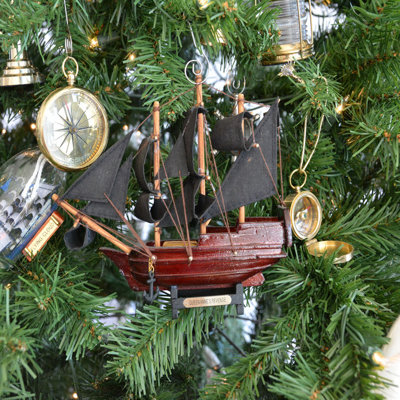 6'' Wood Nautical Holiday Shaped Ornament