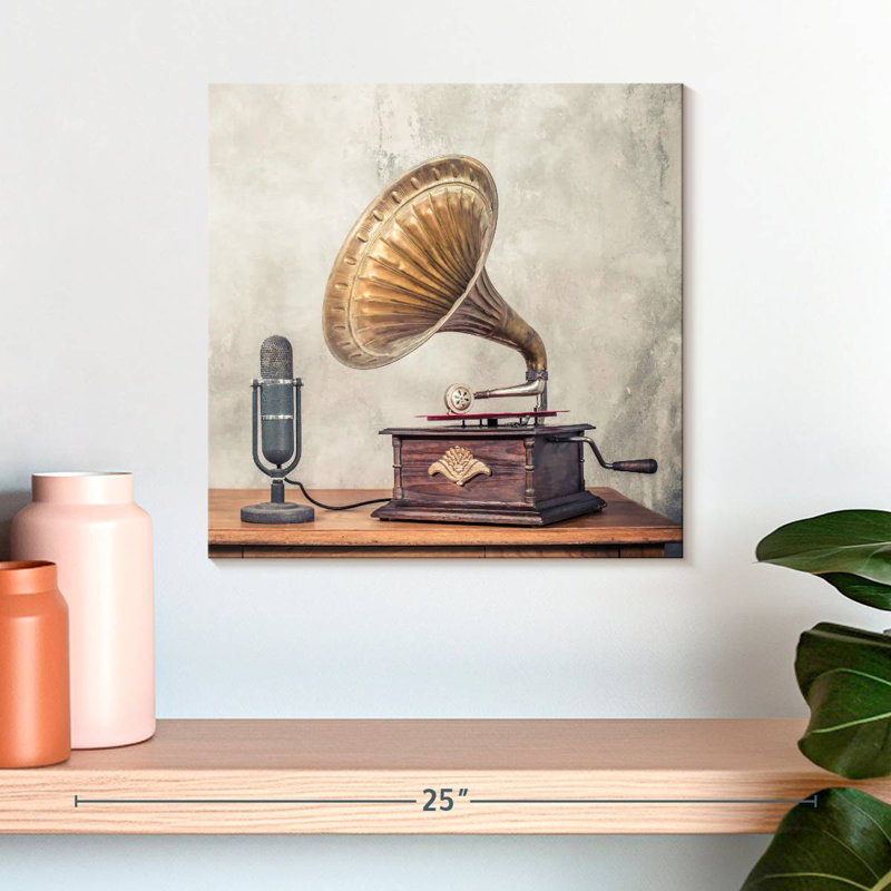 Abarca micro et Gramophone, H 16 po x l 16 po