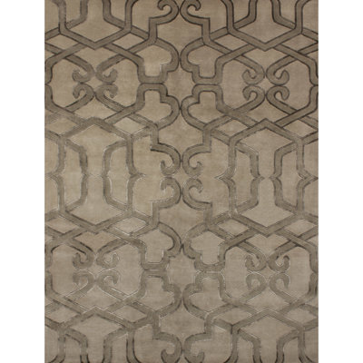 Geometric Area Rug in Dark Brown/Light Brown