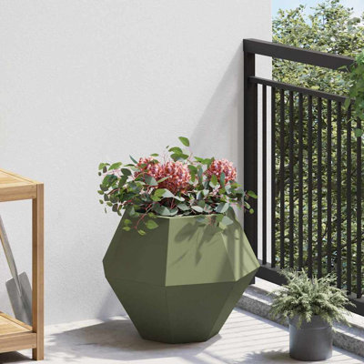  Planter Steel