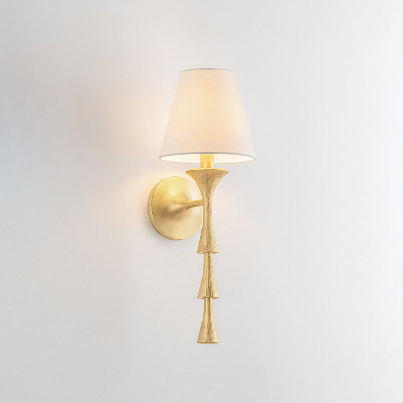 Vails Gate 1 - Light Wallchiere