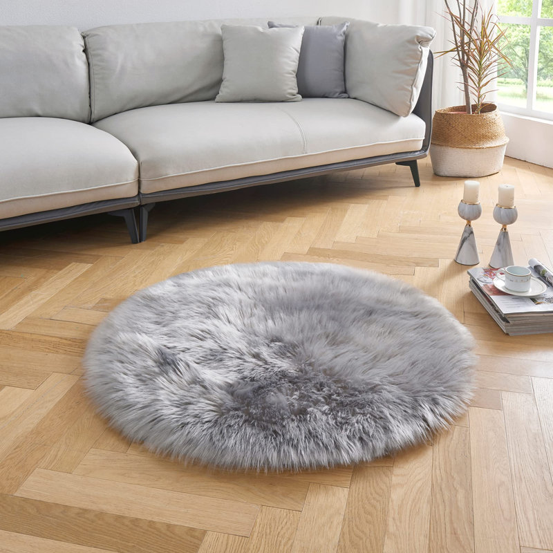 Haja Faux Sheepskin Indoor Rug, Round 3'