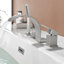 Robinet de baignoire à 4 trous à fixation sur le comptoir avec douche à main Robinet de baignoire à cascade Robinet de baignoire à poignée simple en laiton avec valve-109589545