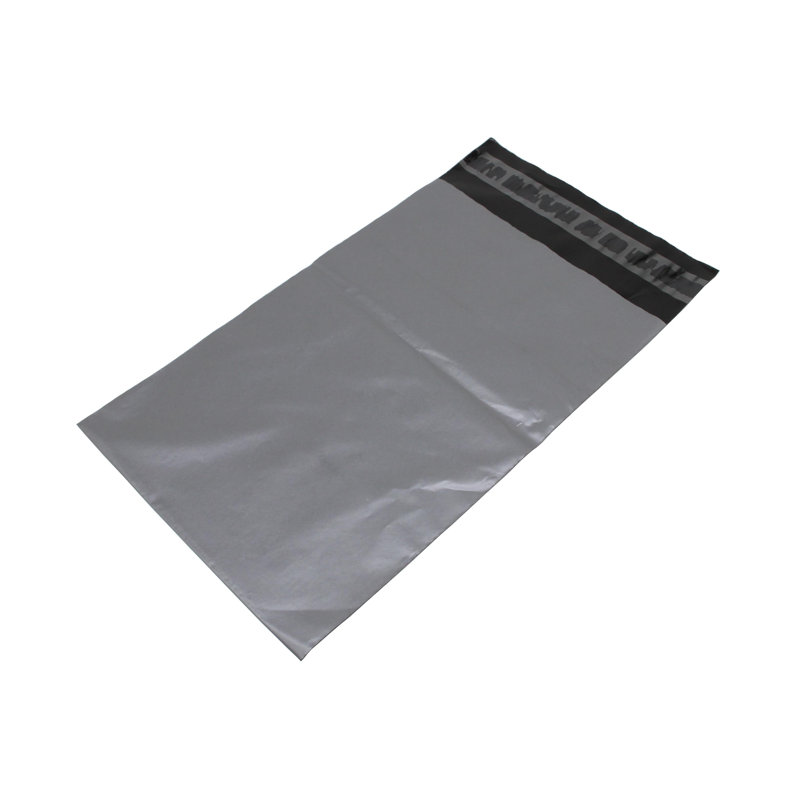 Sac de courrier autoadhésif imperméable 100% recyclé