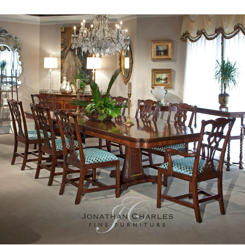 Buckingham Walnut Wood Dining Table, Medium Antique Mahogany