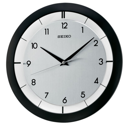 QXA520KLH Wall Clock, Black