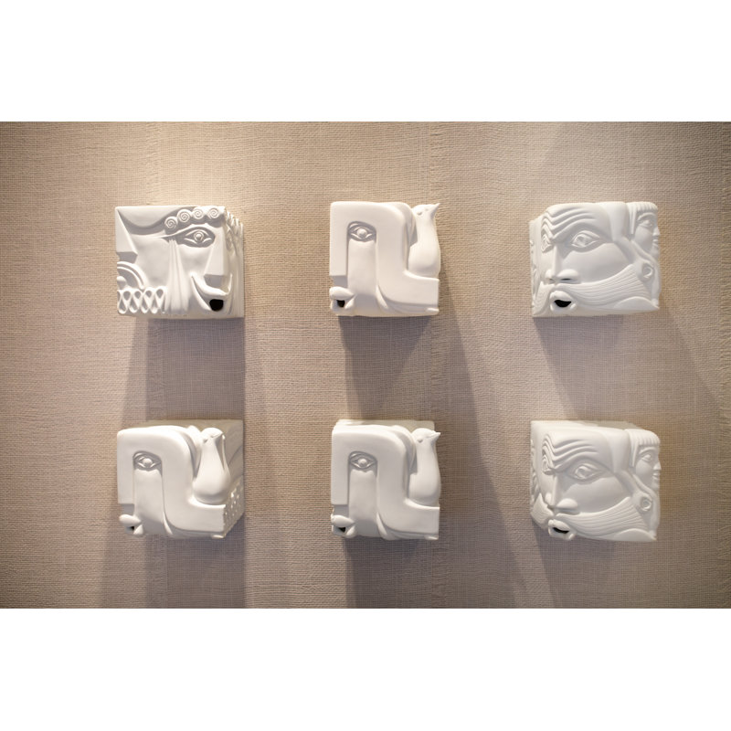 Gargulas People Figurines & Sculptures