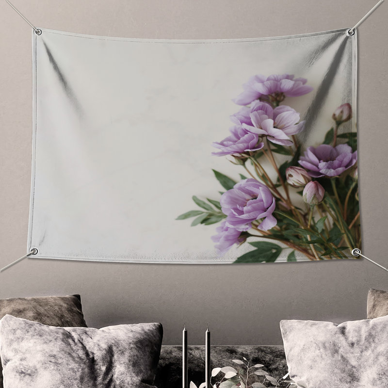 Tapisserie murale mauve avec fleurs de renoncule - Décoration murale renoncule, 104in H x88 with 4 Grommets