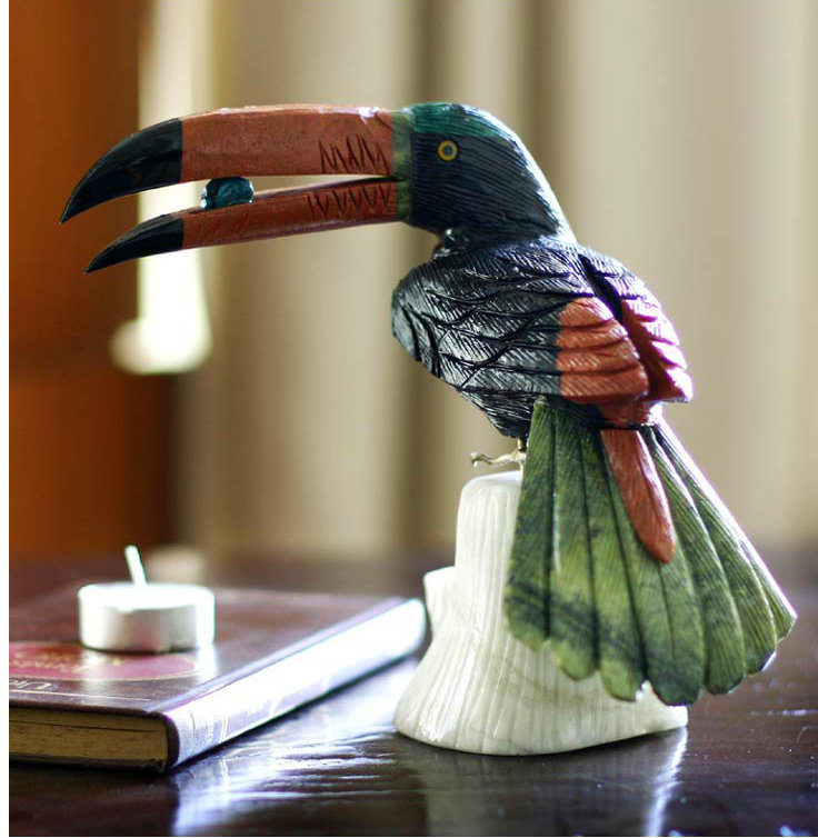 Figurine dines toucan Rickards
