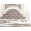 Lit traditionnel avec grand lit blanc antique et boutons