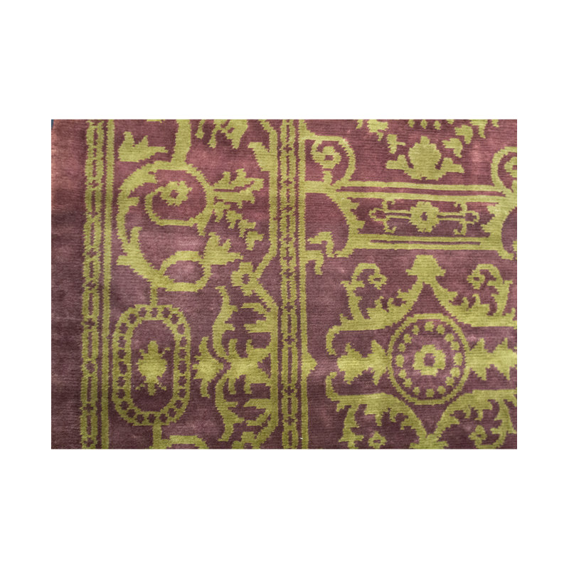 Tapis rouge et or de haute qualité noué à la main