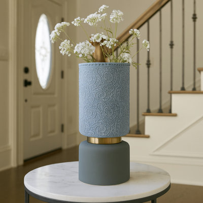 Vase en céramique blanche embossée élégante Elegant