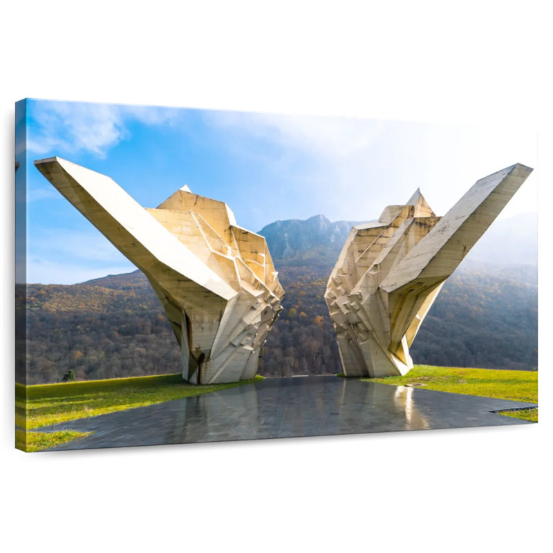 Monument commémoratif de guerre Tjentiste, H 20 po x l 30 po