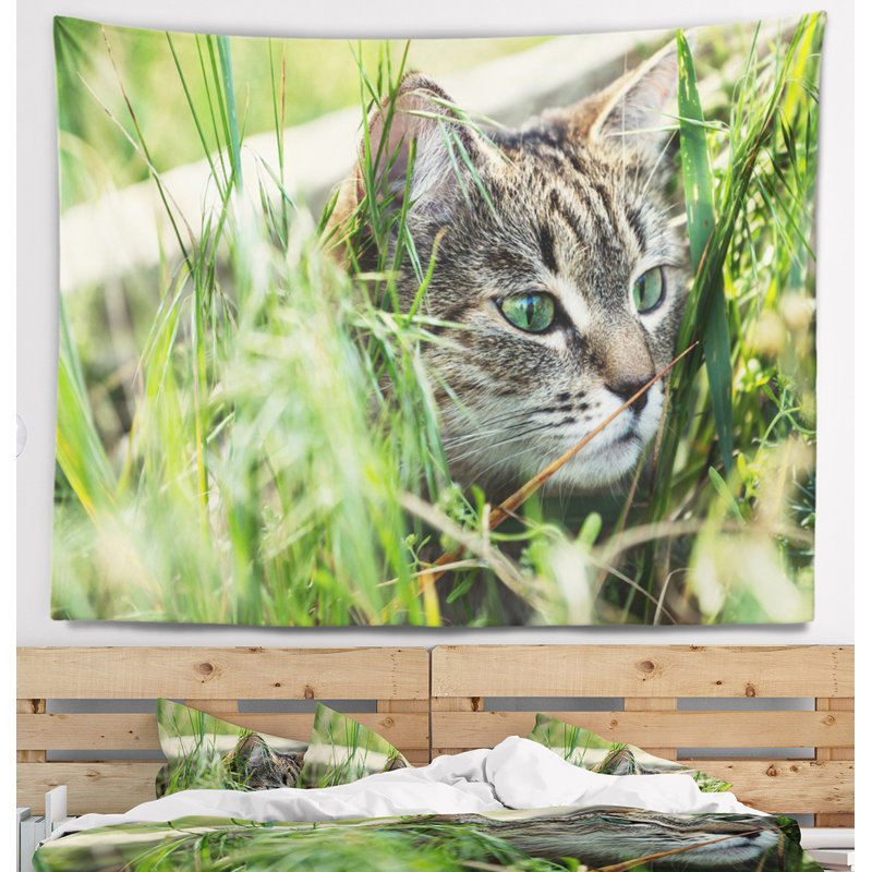 Tapisserie animalière, H 68 po x l 80 po