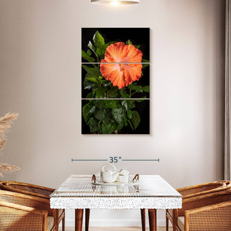 Fleur orange d'hibiscus hawaïen, H 45 po x l 28 po