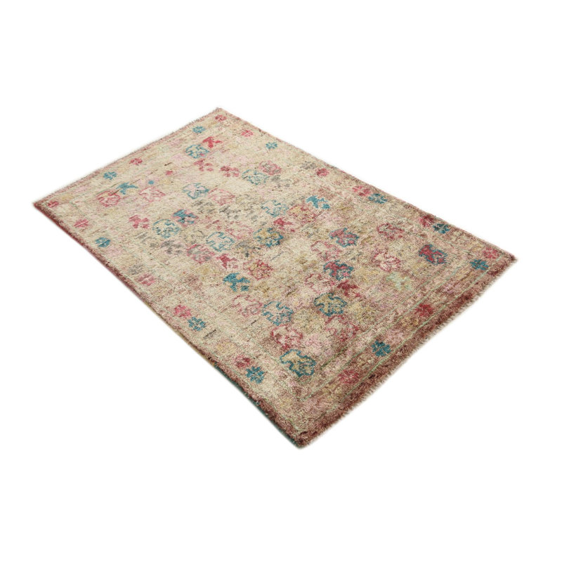 Tapis brun clair 2 pi 10 po x 4 pi 6 po Peter