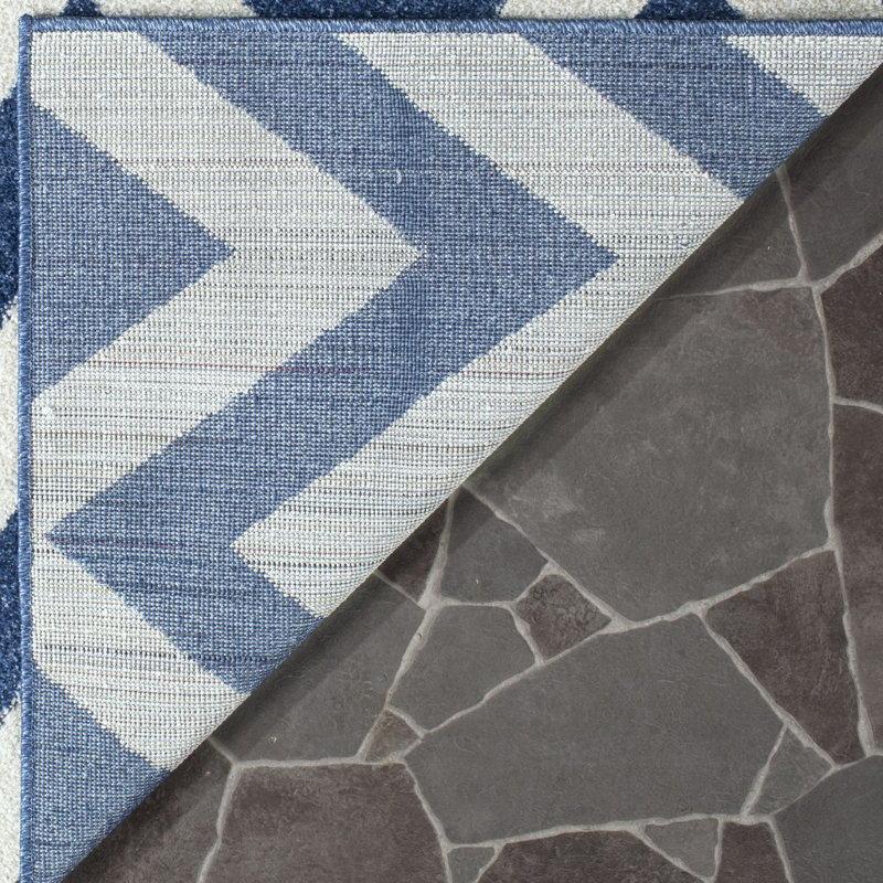 Sharpay Chevron Hand Woven Area Rug, Rectangle 91 x 152cm