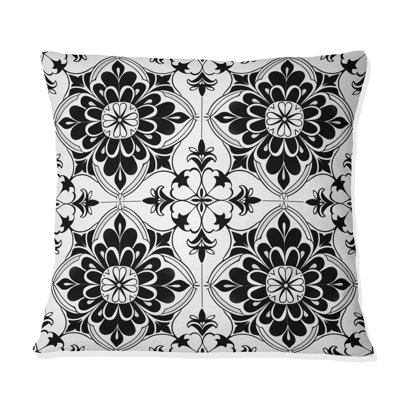 Black White Mosaic  Print V - Traditional Throw Pillow