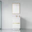 Meuble-lavabo de 24 po avec lavabo, blanc brillant. Facile à installer. Rangement généreux. Comptoir en résine de qualité. Armoire en bois pré-assemblée pour plus de simplicité. Bois