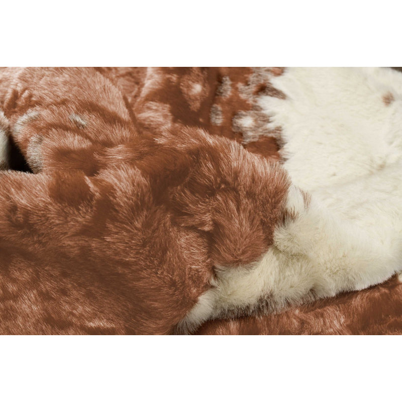 Middletown Performance Cowhide Animal Print Indoor / Outdoor Rug, 4.25'x5'