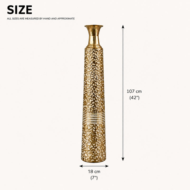 Grand vase de plancher conique en métal doré à finition antique 42 pouces, overall height- 42'', 1