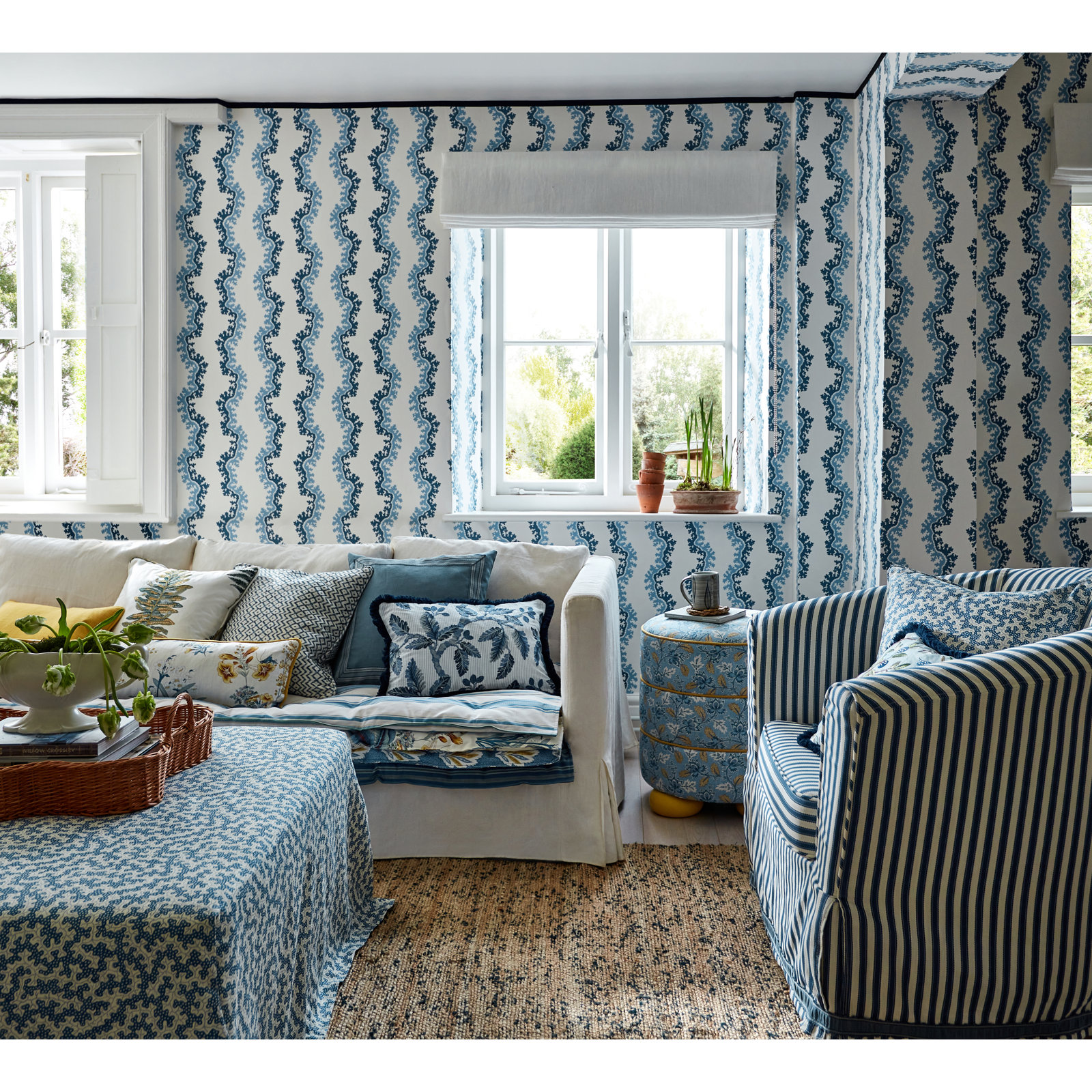 Arboretum Wallpaper Roll, Indigo