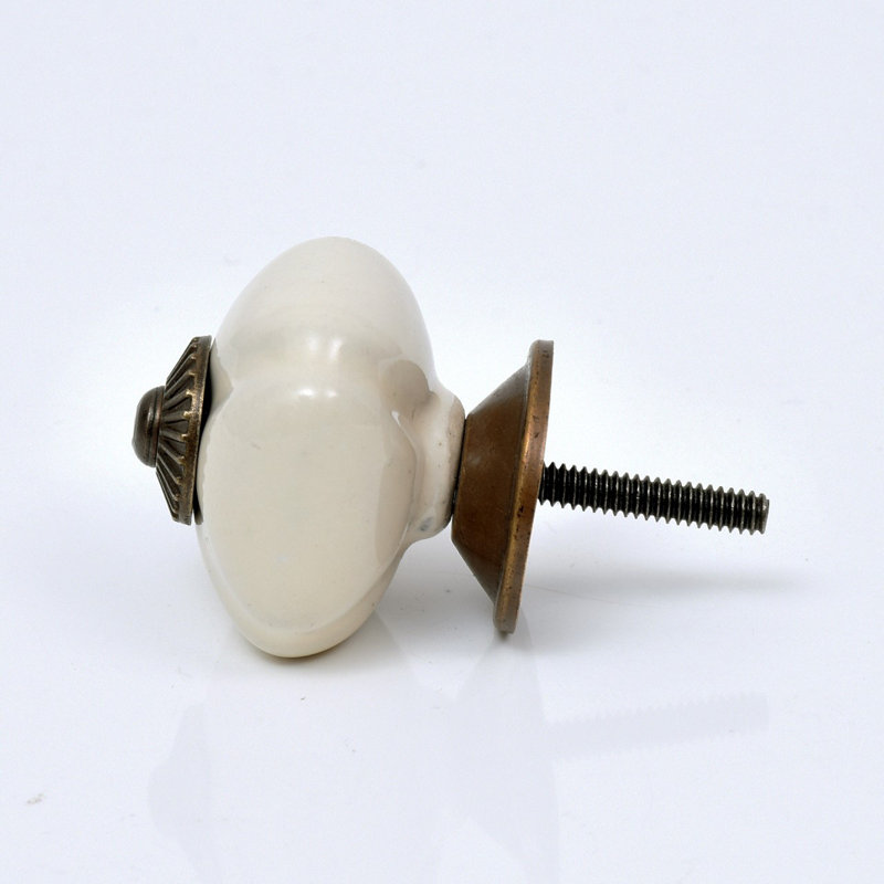 1 1/2" Length Novelty Knob Multipack, Cream/Gold