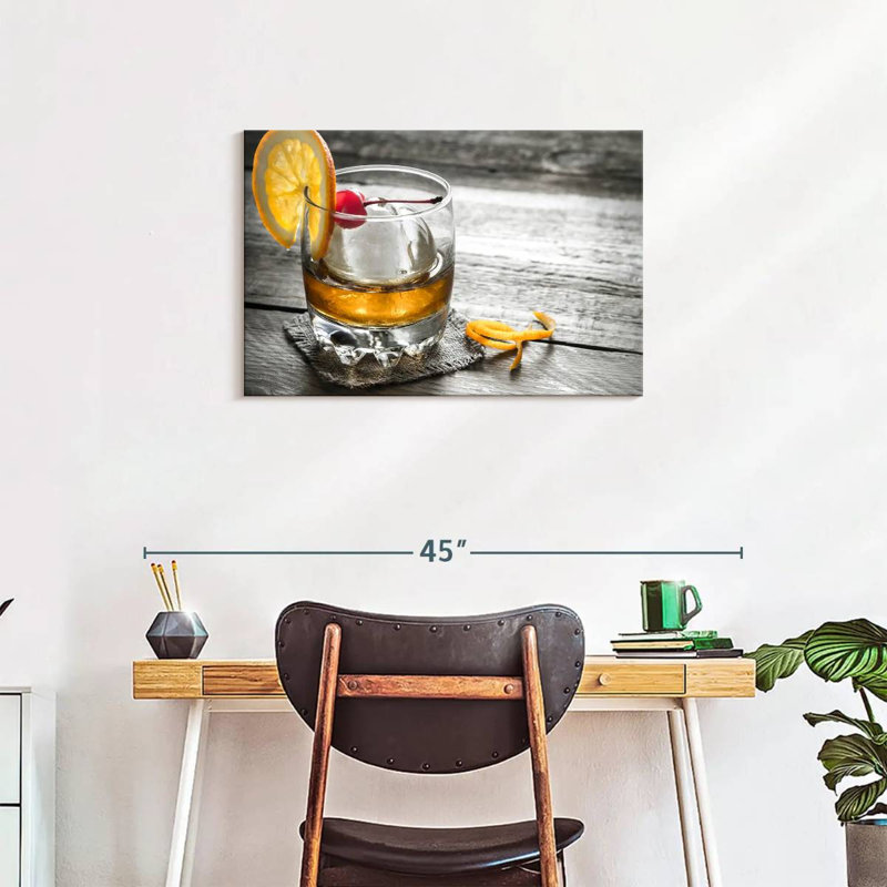 Yarlin Classic Cocktail, 20" H x 30" W