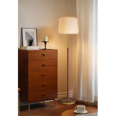 Lampe sur pied en noyer noir, laiton et soie de style rétro français