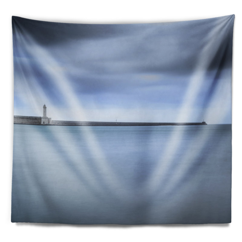 Tapisserie Schafer Breakwater et Soft Water Under Clouds, H 68 po x l 80 po