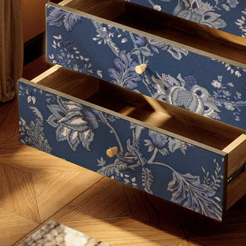 Commode élégante en bois massif