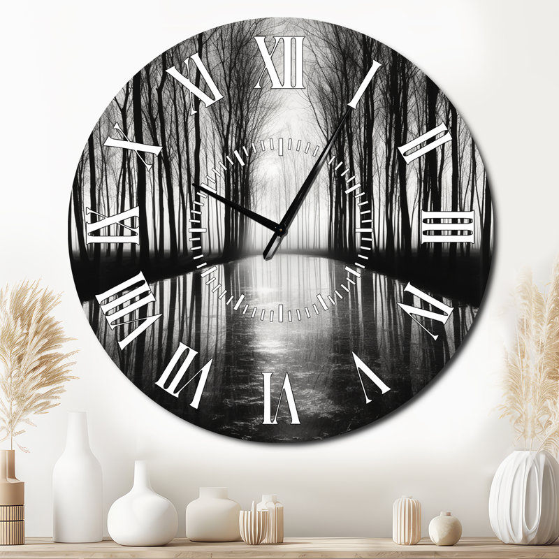 Noir et blanc Forêt Silence Photographie III - Horloge murale, Surdimensionné