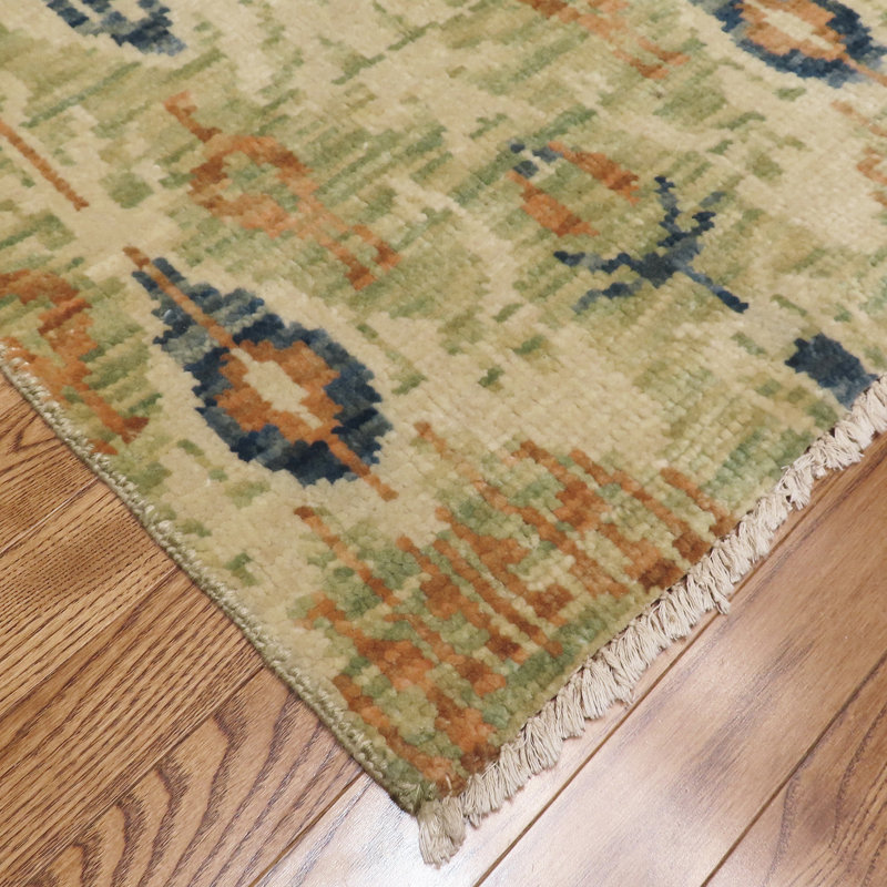 Vogue Hand Knotted Wool Area Rug, Rectangle 4' x 6'