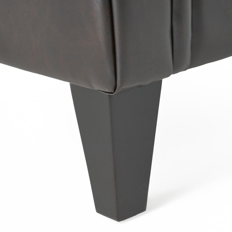 SPRINGFIELD TUFTED CHAIR