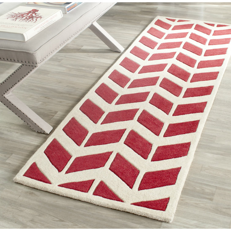 Deedie Hand Tufted Wool Chevron Rug
