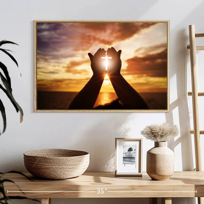 Croix de soleil brillante, 25 po x 17 po, Cadre flottant en bois naturel