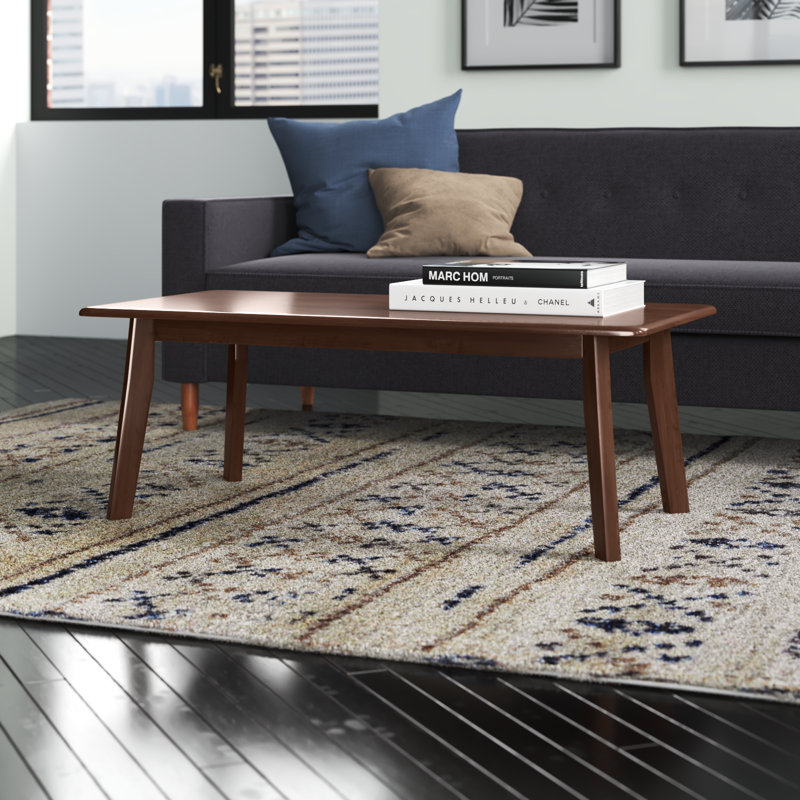 Table basse rectangulaire en bois avec pieds en caoutchouc Hilleary