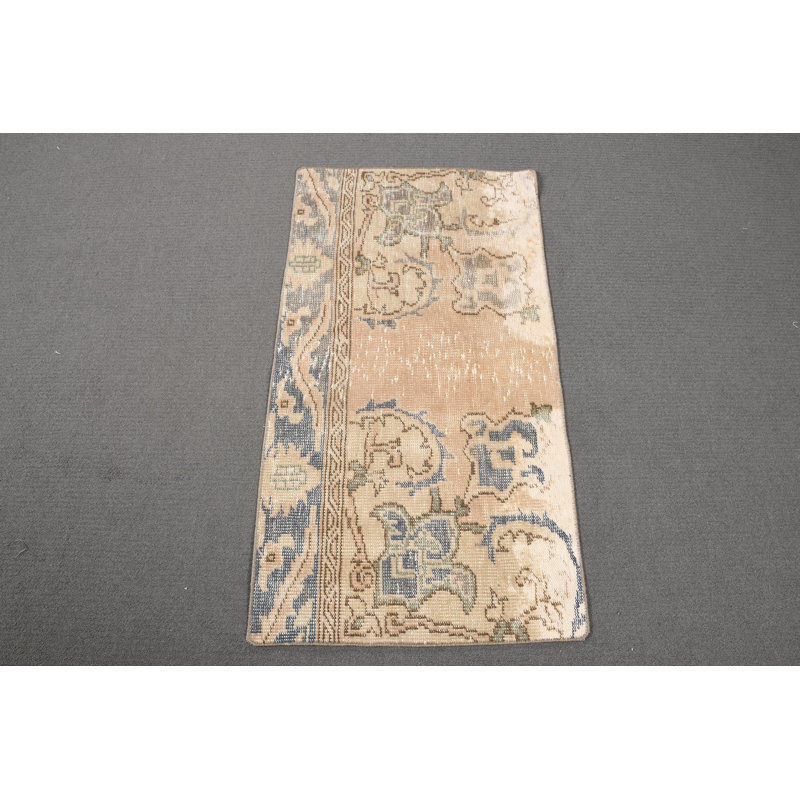 Vintage Beige Oushak Wool Rug - Small Antique Turkish Mat Ideal for Home Entrances