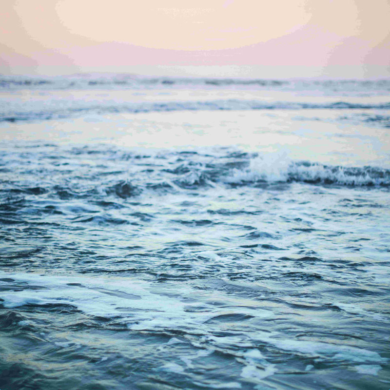 Pacific Ocean Waves - Photographie sur toile tendue, H 36 po x l 36 po, Oui, Cadre simple noir