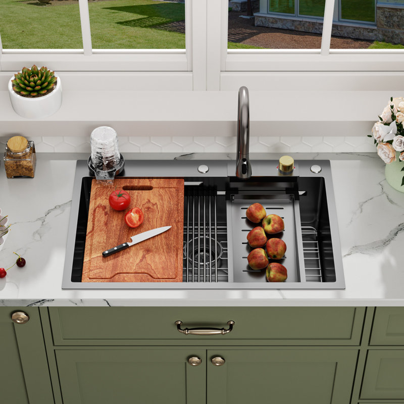 Évier de cuisine en acier inoxydable à cascade avec robinet rétractable L 33 po x l 22 po Waterfall, Bronze industriel-noir