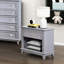 Table de chevet de chambre à coucher grise de style classique, 1 tiroir et tablette, poignées en nickel poli, sans assemblage, finition H 26 po - avec utilisation inférieure, largeur 16 po