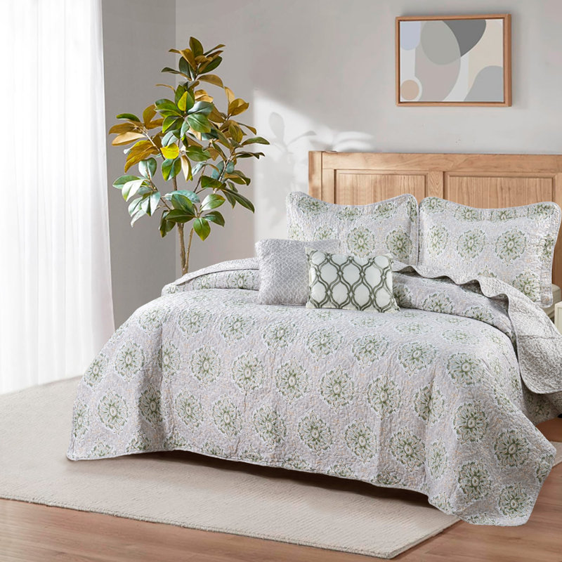 5 Piece Bloom Medallion Printed Microfiber Quilts Set, Queen Quilt + 2 Standard Shams + 2 Throw Pillows