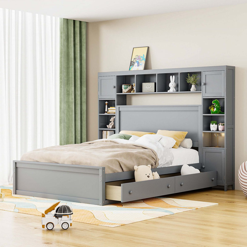Lit en bois avec douilles, gris