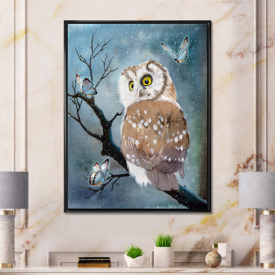 Une chouette avec des plumes brunes claires et des taches blanches - peinture sur toile