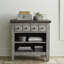 Ensemble de chambre à coucher avec lit à panneaux, commode et miroir, commode et table de chevet Haylee-602721949-557700679