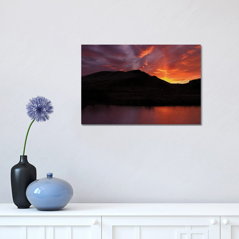 Silhouette Owyhee - Wrapped Canvas Print, 30.48cm H x 45.72cm W x 1.905cm D